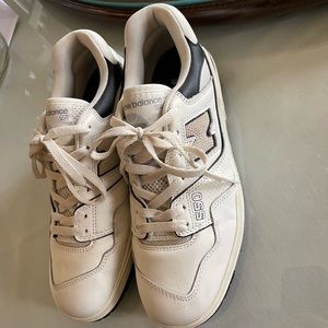 New balance 550  Cream black. Size 9.5